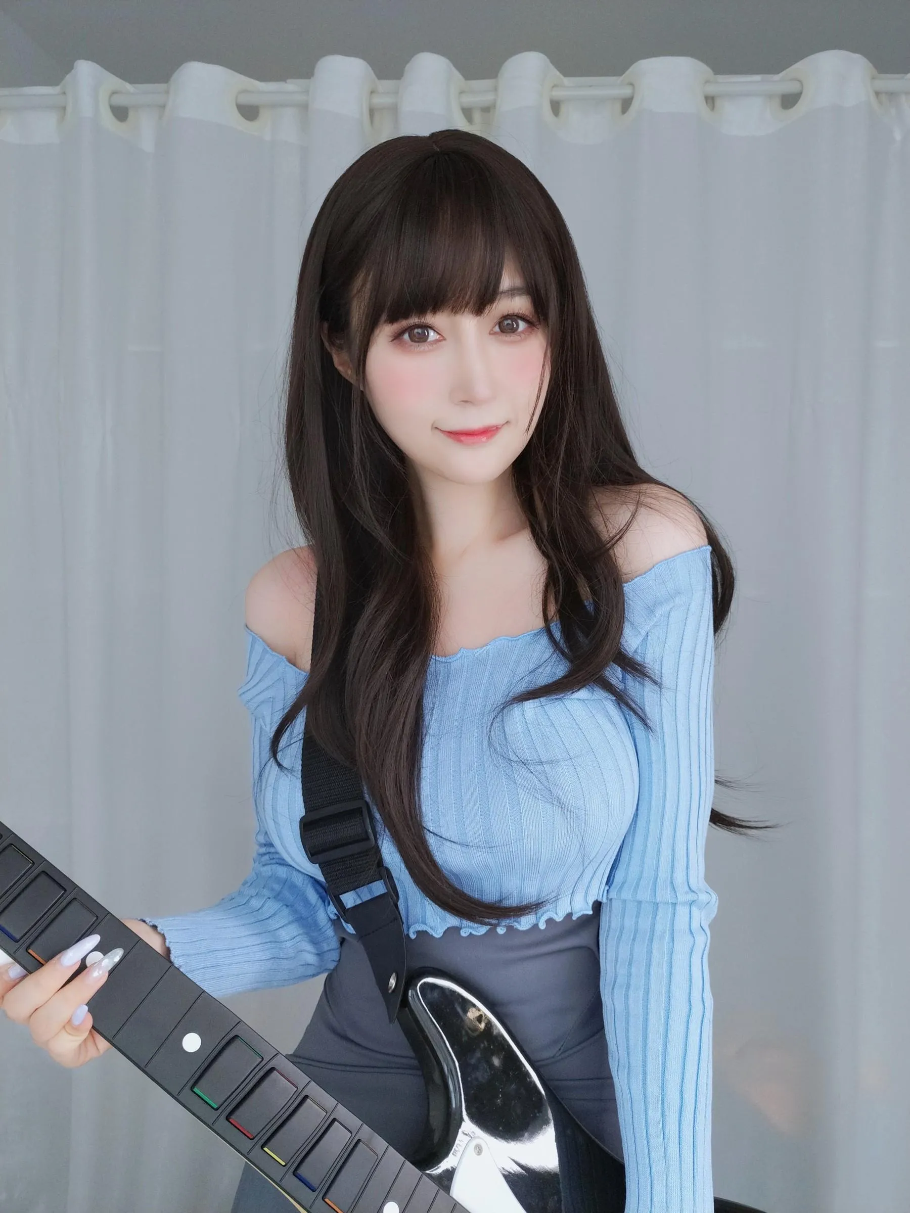白银81 – 自撮 Vol.59 吉他妹妹 [166P]插图2